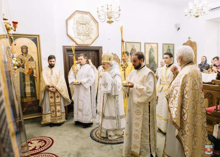 Credincioșii din Chișinău s-au rugat împreună cu Mitropolitul Petru la Paraclisul Mitropolitan „Sfântul Ioan Teologul”, în Duminica a 3-a după Rusalii