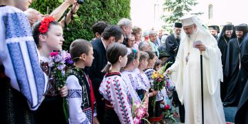 Patriarhul DANIEL îndeamnă la prețuirea educației creștine în mesajul de la începutul noului an școlar 2024-2025