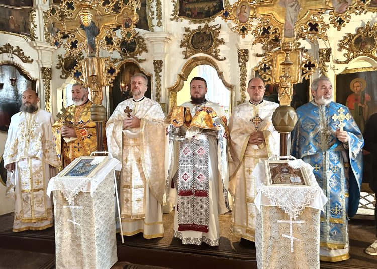 Unitate spirituală între frați: Parohia „Sf. Ierarh Nicolae” din Ișnovăț, Criuleni, s-a înfrățit cu două parohii din Iași