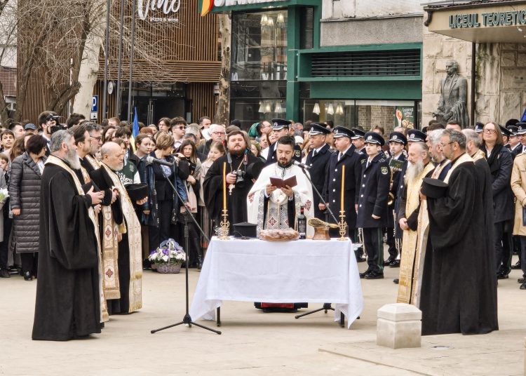 Regina Unirii, înveșmântată în rugăciunea Bisericii, luminează din nou inima Basarabiei
