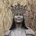 Regina Maria revine simbolic la Chișinău: un monument înalt de 6 metri va fi inaugurat la 107 ani de la Unirea Basarabiei cu România