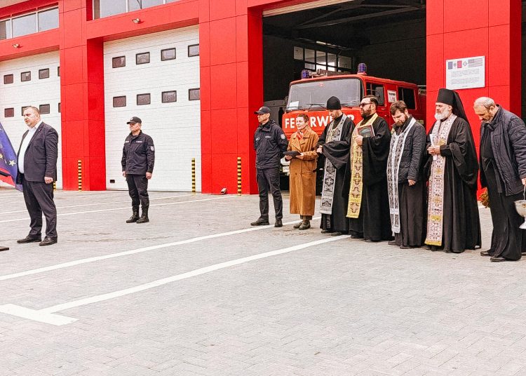 Rugăciune și recunoștință pentru eroii în uniformă: Slujbă specială dedicată pompierilor din Anenii Noi