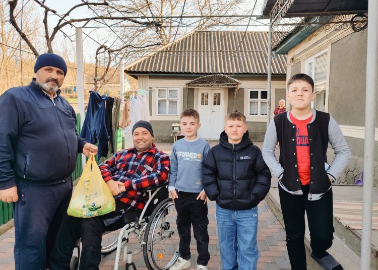 „Masa Bucuriei” la Fîrlădeni – o sărbătoare a solidarității și iubirii milostive