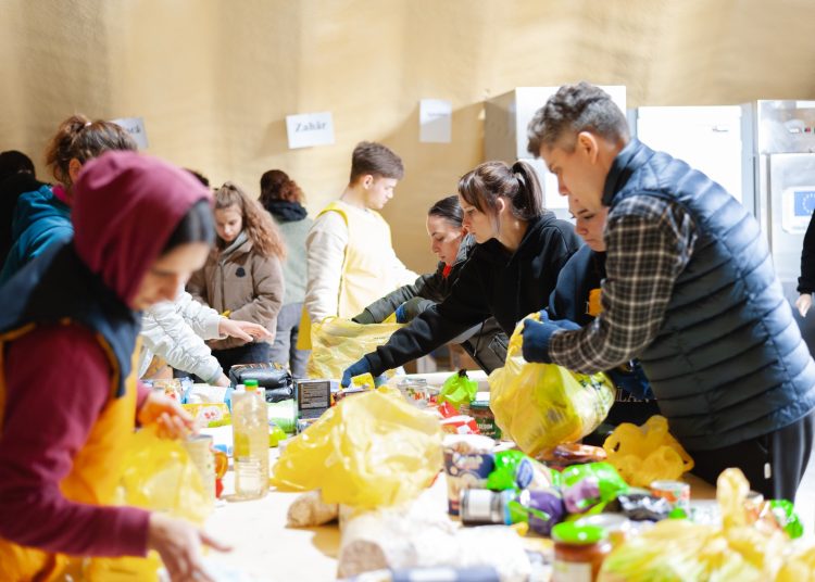 Record de generozitate la Colecta Națională „Masa Bucuriei”: Peste 85 de tone de alimente donate pentru cei mai vulnerabili