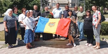 Clericii și credincioșii din Arhiepiscopia Chișinăului aduc prinos de cinstire Sfântului Voievod Ștefan cel Mare