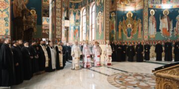 Sondaj: Biserica – instituția cu cel mai înalt nivel de încredere în Republica Moldova