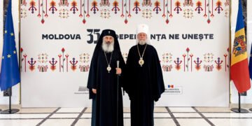 Mitropoliții Antonie și Vladimir și-au exprimat dorința deschiderii unui dialog între cele două Mitropolii