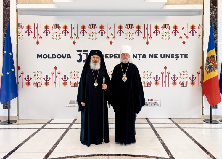 Mitropoliții Antonie și Vladimir și-au exprimat dorința deschiderii unui dialog între cele două Mitropolii