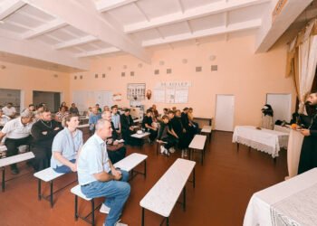 Conferință dedicată rezistenței anticomuniste din Basarabia, organizată în Protopopiatul Călărași